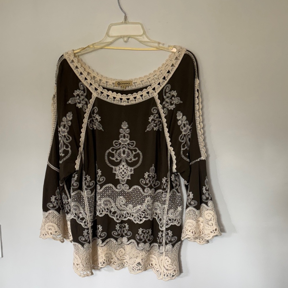 Democracy Black and Cream Lace Accent Blouse